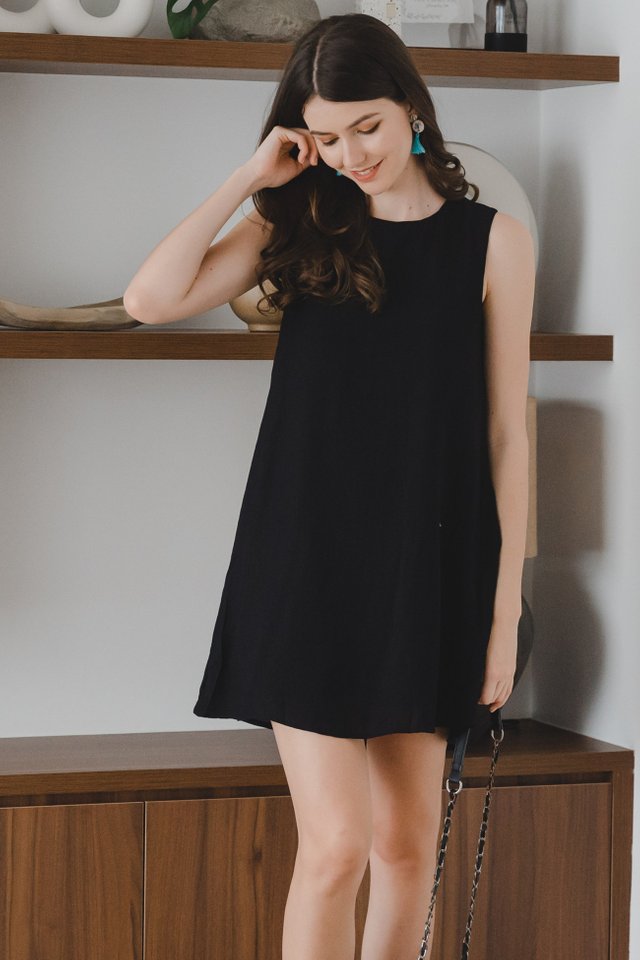 ACW Textured Basic Trapeze Dress in Black
