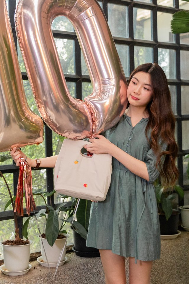 ACW 10th Anniversary Printed Lunch Bag in Fruit Embroidery