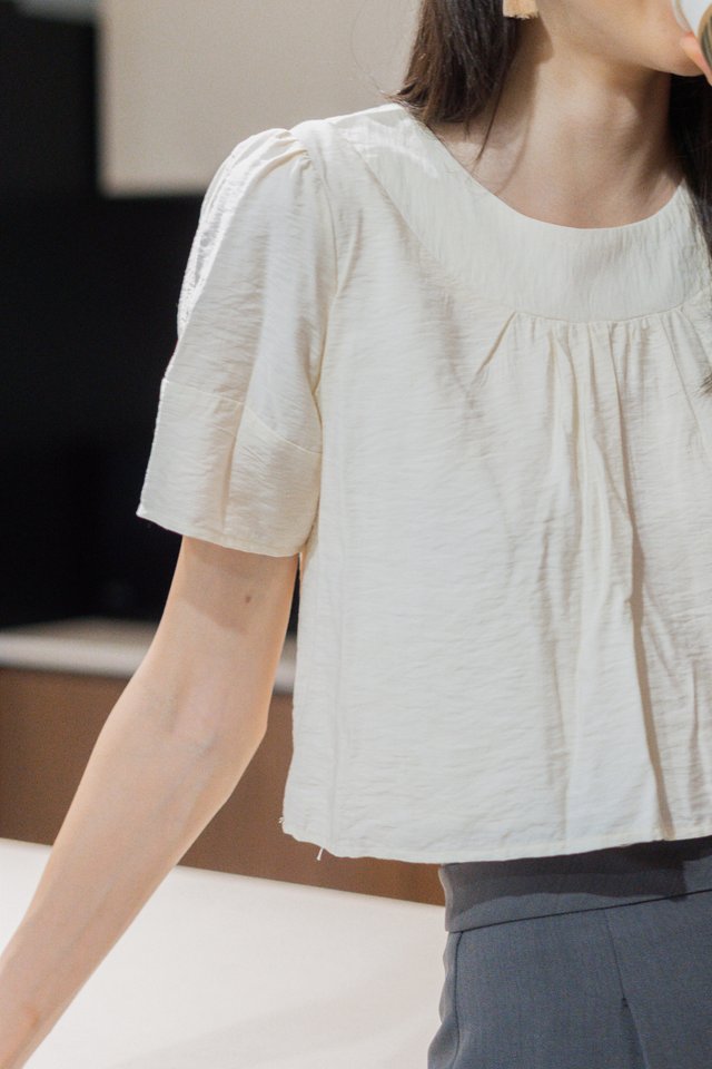ACW Round Neck Panel Sleeve Top in Ivory