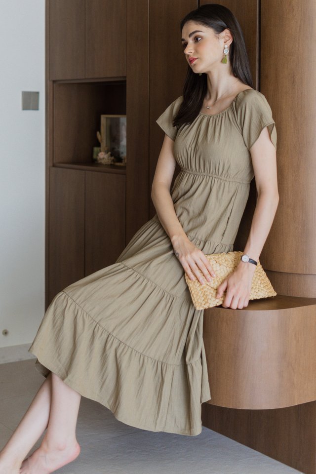 ACW Tiered Elastic Midi Dress in Khaki