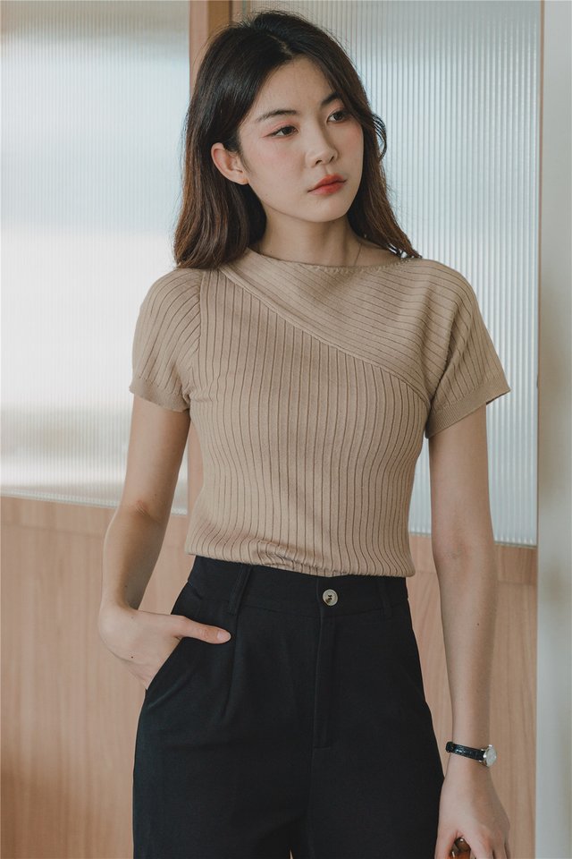 ACW Diagonal Lines Sleeve Knit Top in Sand