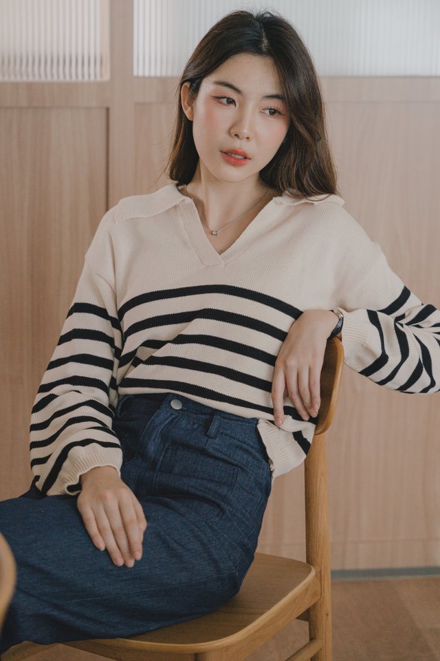 ACW Striped Collar Slouchy Knit Sweater in Ivory