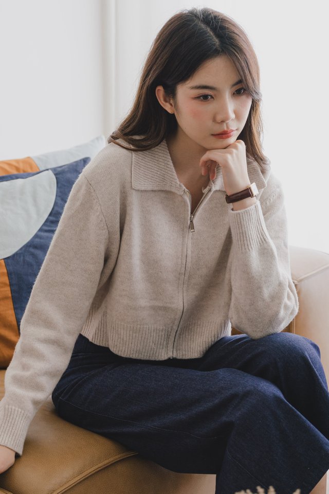 ACW Collar Zipper Crop Sweater in Soft Grey