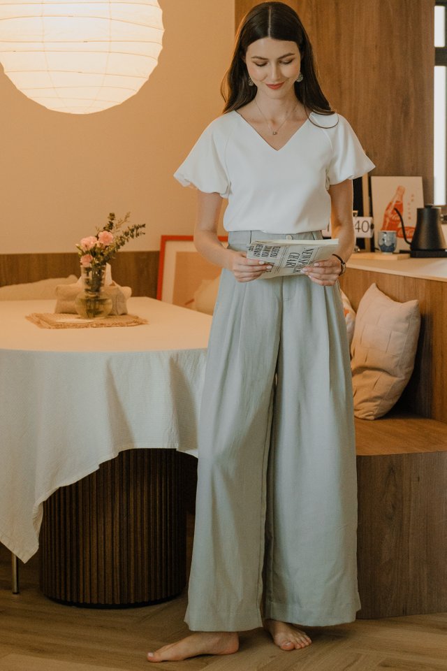 Elastic High Waisted Flare Trousers in Soft Grey