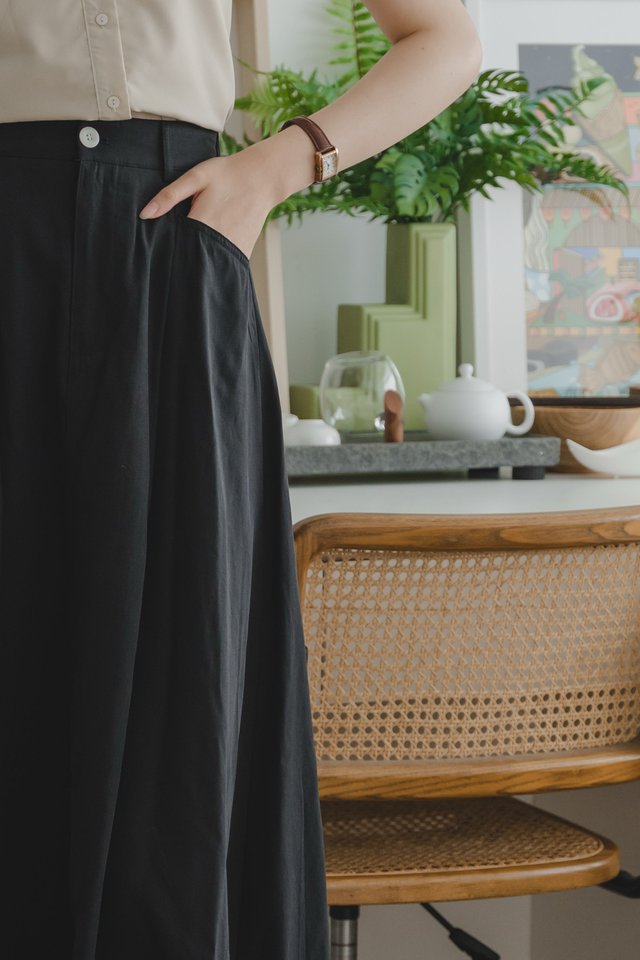 Button Tab A-Line Midi Skirt in Black