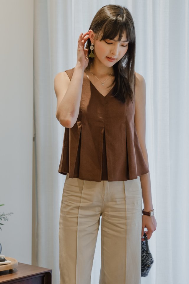 *Preorder* ACW V Neck Linen Structured Swing Top in Cocoa