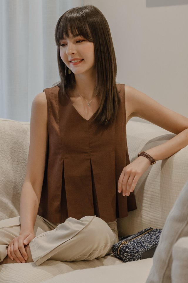 *Preorder* ACW V Neck Linen Structured Swing Top in Cocoa