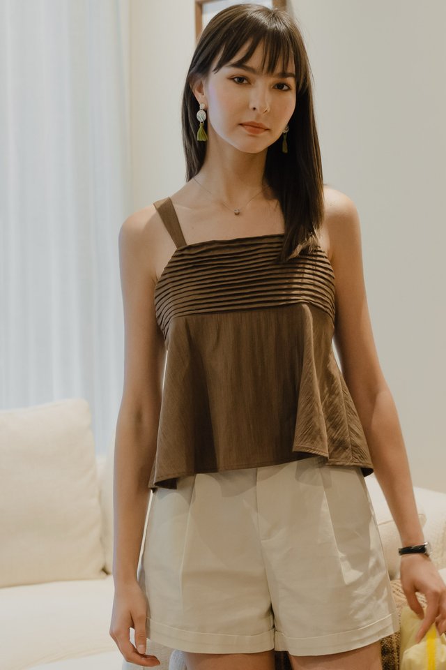 ACW Tiered Pleated Thick Strap Swing Top in Cocoa