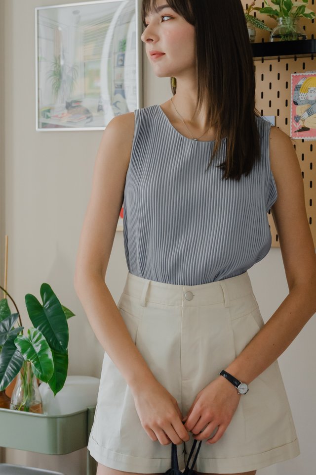 ACW Fine Pleated Sleeveless Blouse in Sky