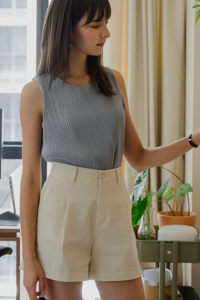 ACW Fine Pleated Sleeveless Blouse in Sky