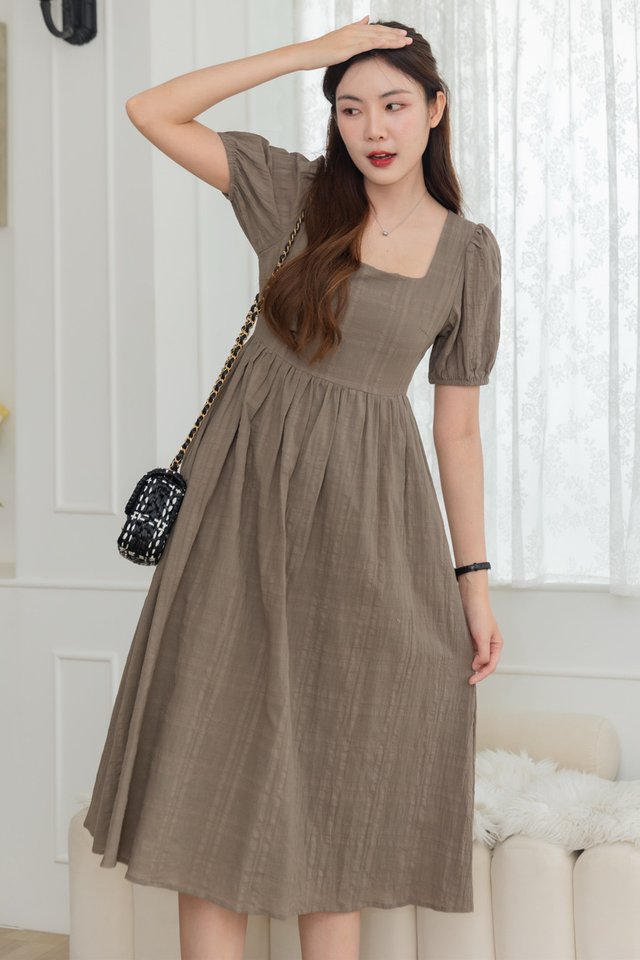ACW Puffy Cuff Sleeve Square Neck Midi Swing Dress in Olive