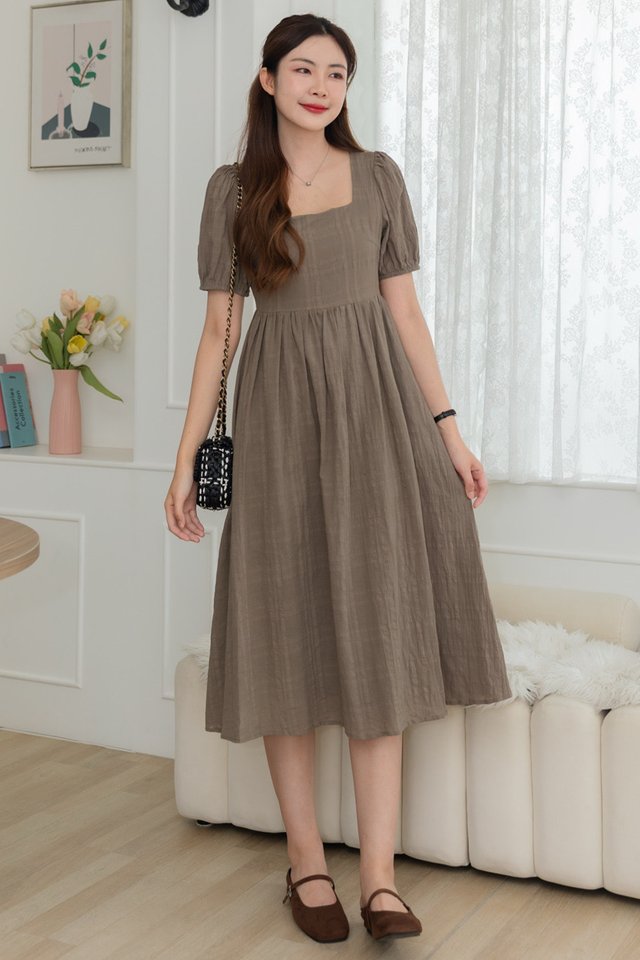 ACW Puffy Cuff Sleeve Square Neck Midi Swing Dress in Olive