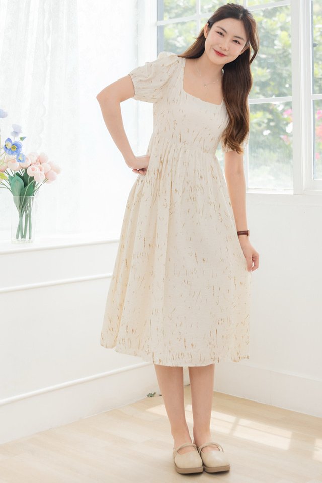 ACW Puffy Cuff Sleeve Square Neck Midi Swing Dress in Brush Prints