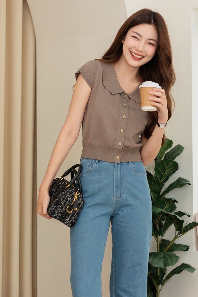 ACW Peterpan Collar Button Cap Sleeve Blouse in Cocoa