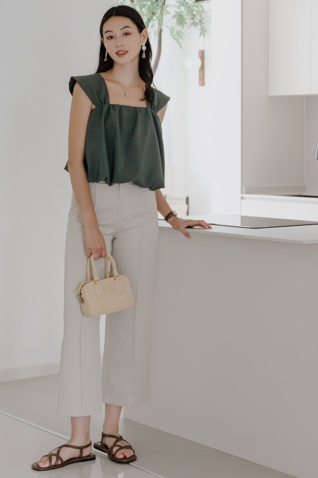 ACW Flutter Sleeve Bubble Hem Blouse in Dark Emerald