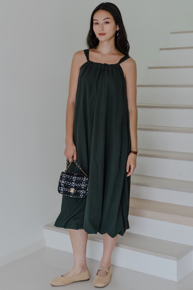 ACW Ruched Neckline Bubble Hem Sash Midi Dress in Emerald