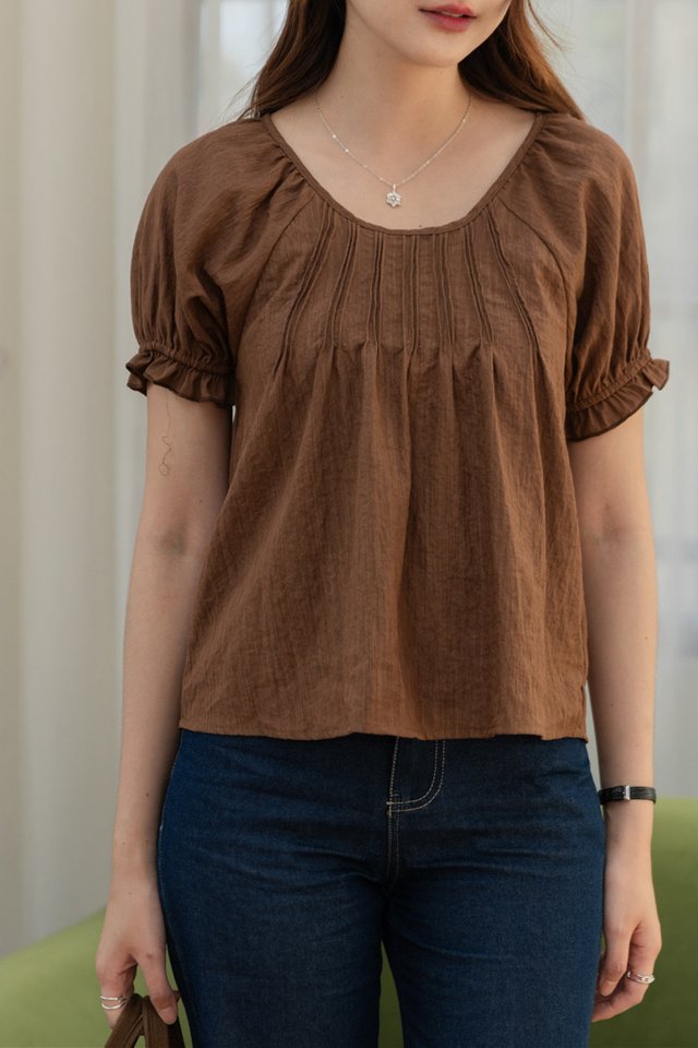 ACW U Neck Ruch Neckline Sleeve Top in Cocoa