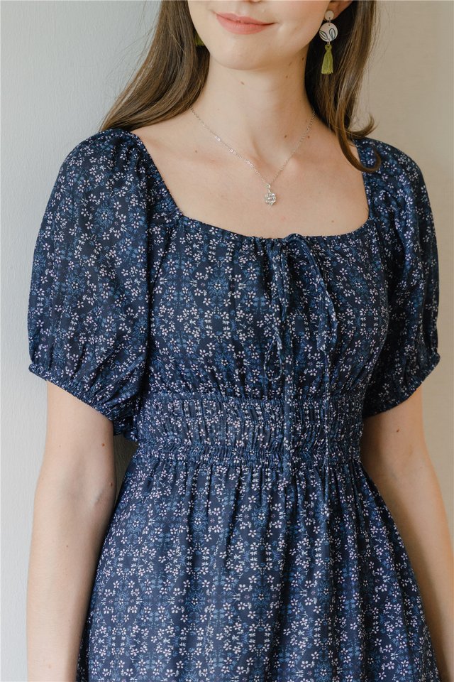 ACW Ruched Double Waisted Puff Sleeve Midi Dress in Navy Floral
