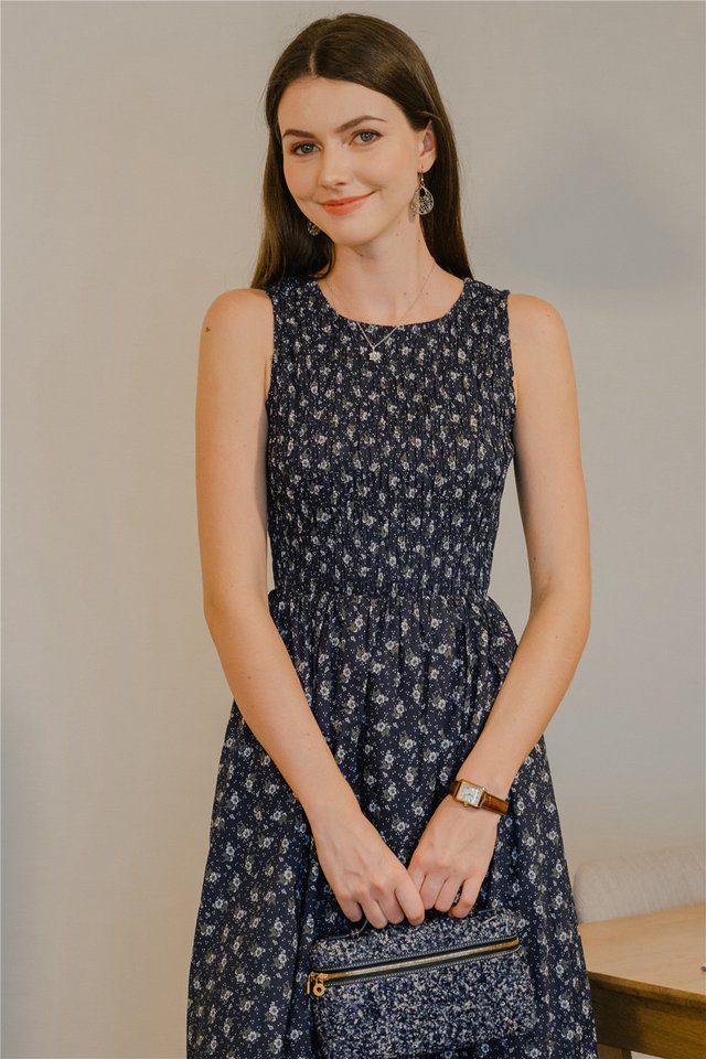 ACW Sleeveless Smock Midi Dress in Navy Florals