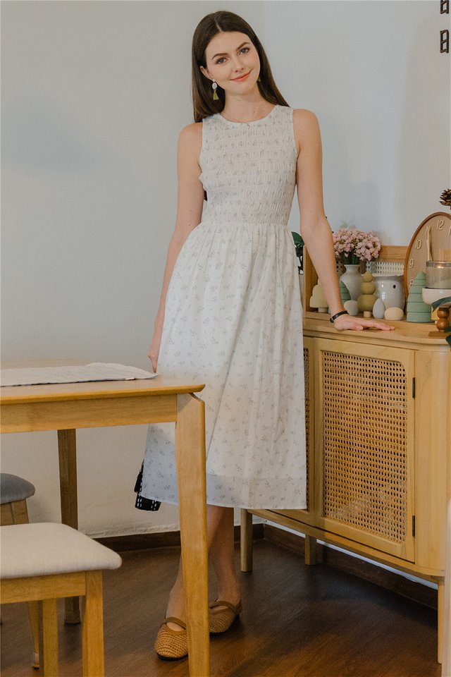 ACW Sleeveless Smock Midi Dress in White-Sky Florals