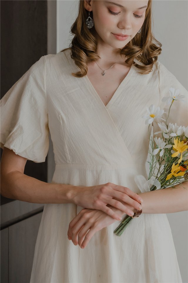 ACW Textured Balloon Puff Sleeve Swing Dress in Cream