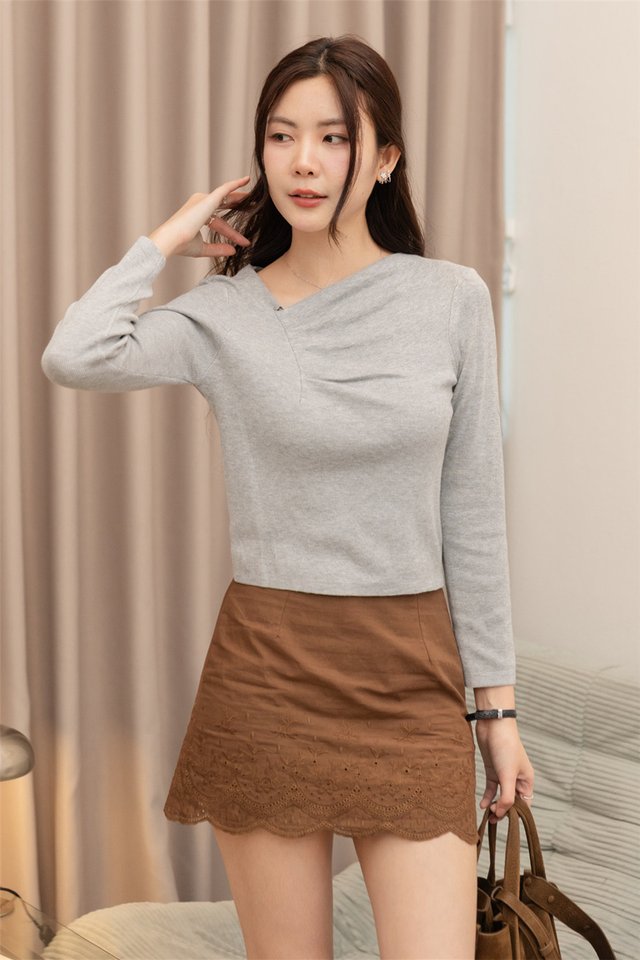 ACW Diagonal Ruched Mid Sleeve Knit Top in Grey