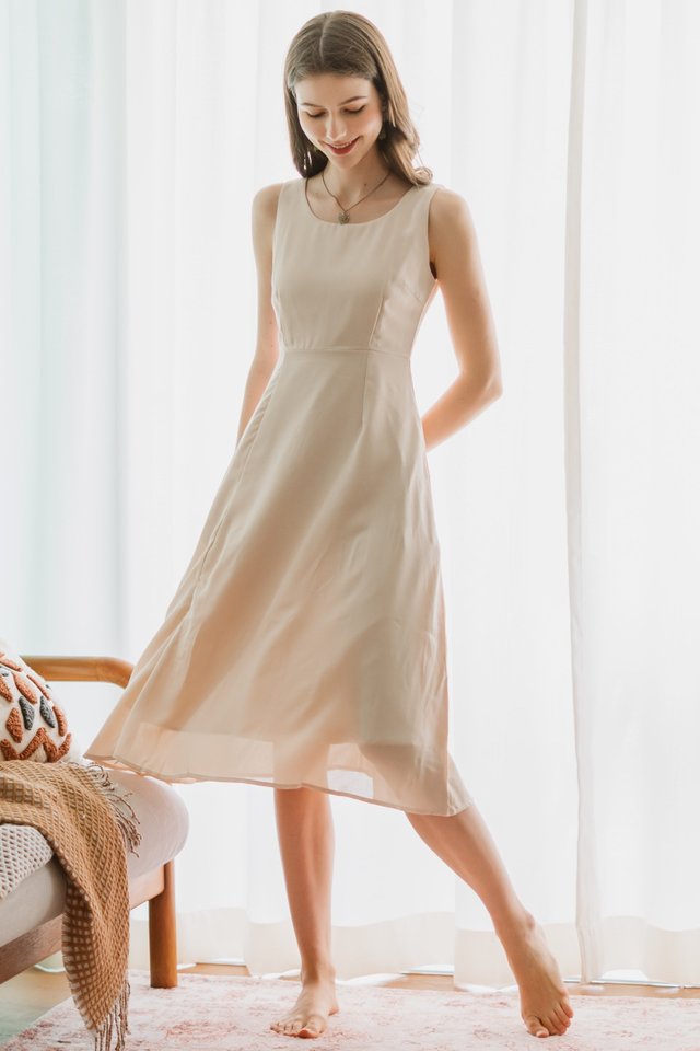 ACW Curve Zipper Midi Swing Dress in Ecru