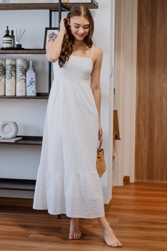 *BACK IN STOCK* Textured Lines Drop Hem Maxi Dress in White