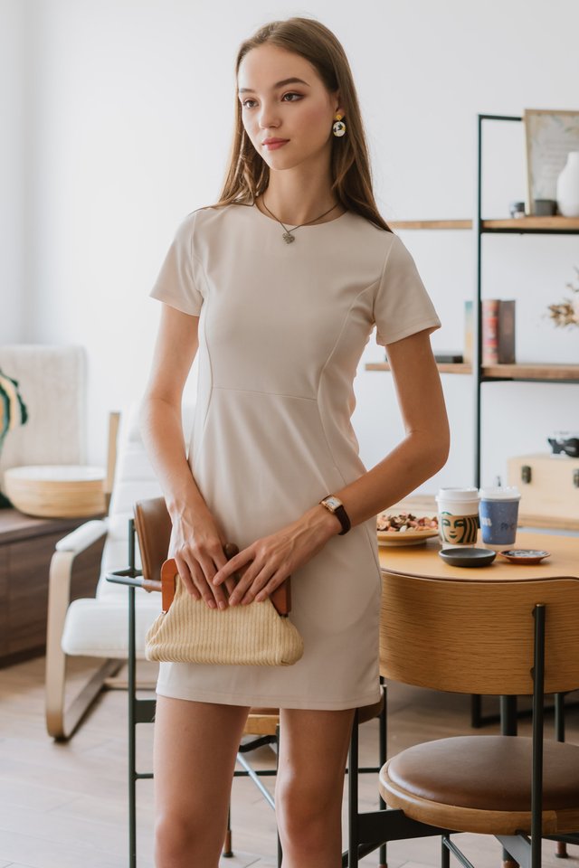 ACW Double Pocket Sleeved Basic Shift Dress in Ivory