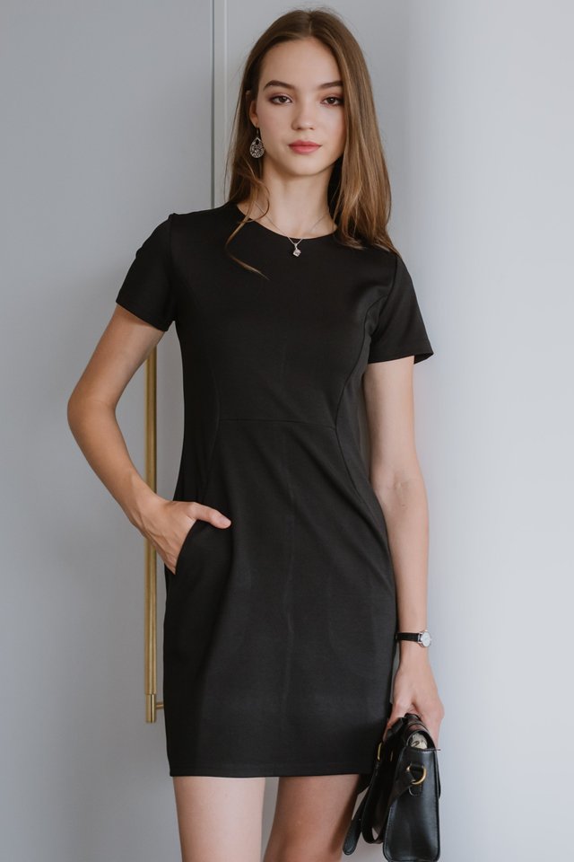 ACW Double Pocket Sleeved Basic Shift Dress in Black 
